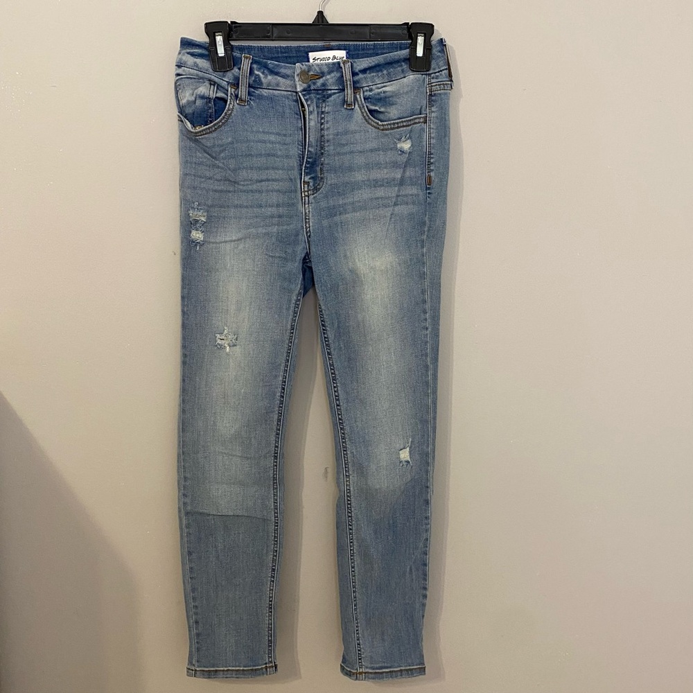 Studio Blue Light wash Distressed Jeans size 27P